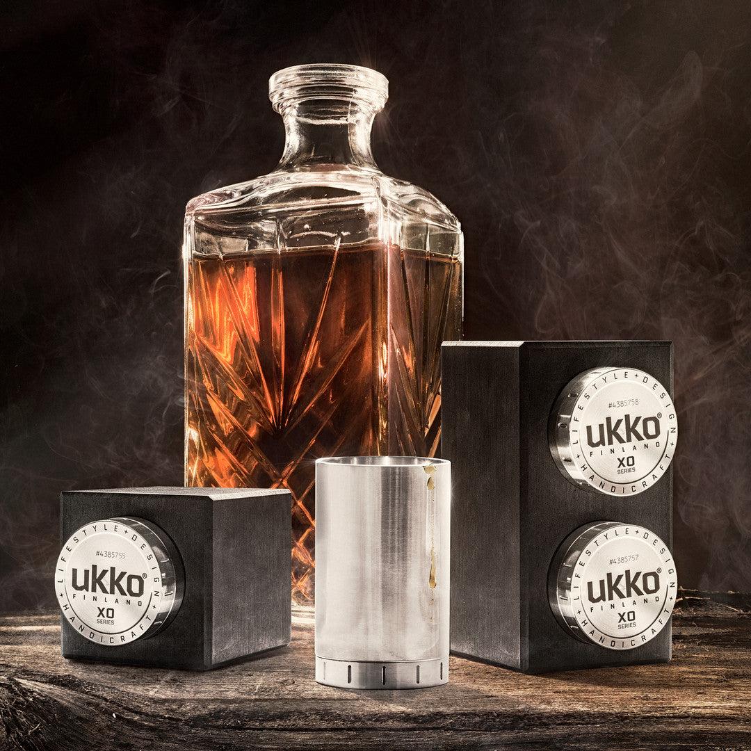 Ukko Whisky 2 XO kotimaiset viskilasit koivukuutiossa 50112 - Puustjärven Kello & Kulta